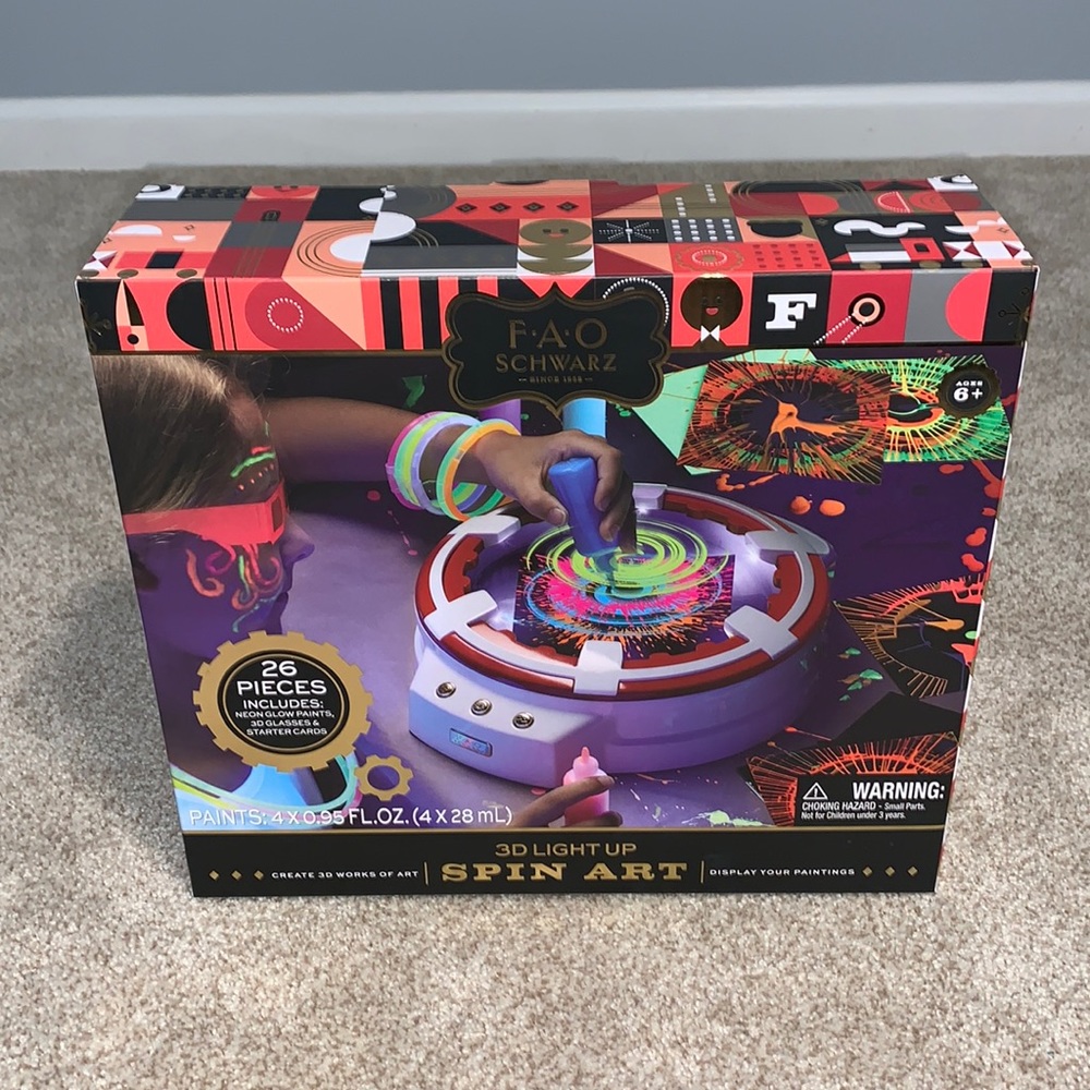 FAO Schwarz 3D Light Up Spin Art Brand New